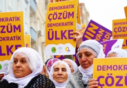 Demokrasi ve barış mücadeleyle kazanılır