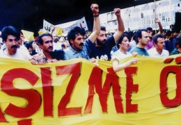 Tezkere sömürgecilik ve faşizm