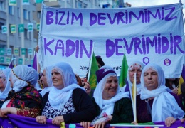 Göğün yarısı olanlar