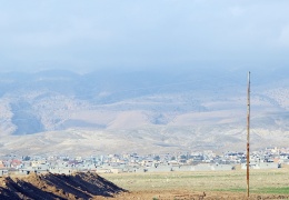 Dağlar da dipten gelir