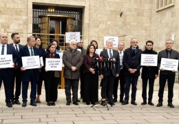 Çetelerin sırtını sıvazlama!