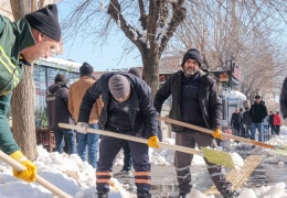 Kayyum 'kar yağmıyor' diye araçları satmış