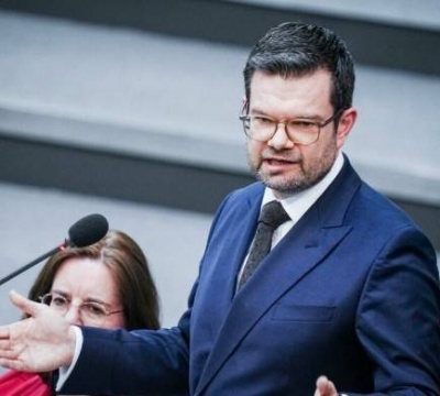 Hukmatê Elmanya: Hêrişê ke Bakur û Rojhelatê Sûrîyeyî rê benê nînê qebulkerdene