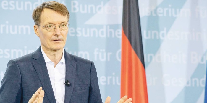 Almanya Sağlık Bakanı Karl Lauterbach