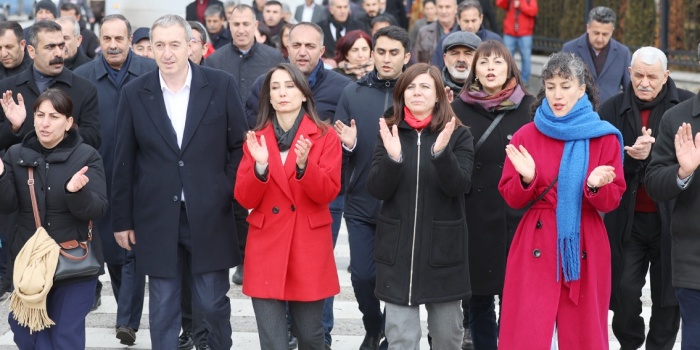 DEM Parti,kayyum protesto