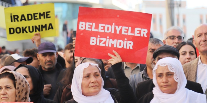 Kayyum protesto