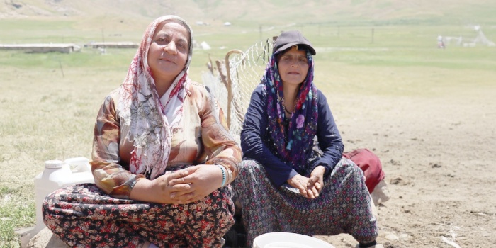 Şehriban Bor(sağda)