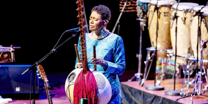 Sona Jobarteh / foto:Alte Oper Frankfurt/Salar Baygan