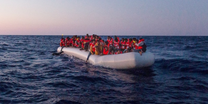 Akdeniz'de mülteci botu / foto:AFP