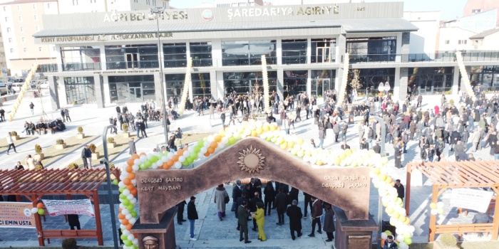 Agirî Belediyesi, Şakiro Kent meydanı